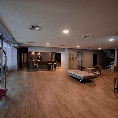 Avant Park Hotel La Rioja Dış mekan fotoğraf